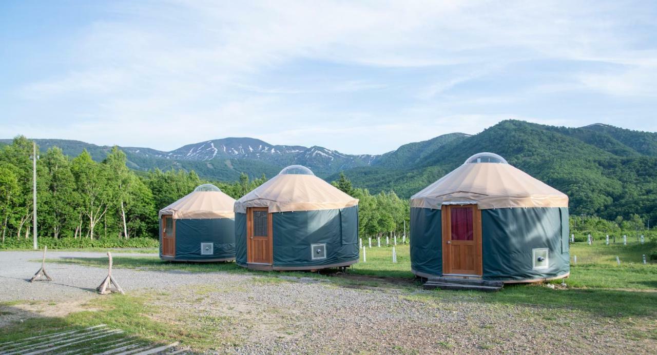 Hotel The Yurts At Margo'S Garden, Kiroro Akaigawa Zewnętrze zdjęcie