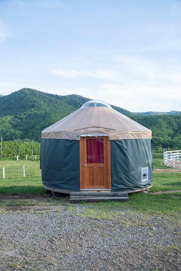 Hotel The Yurts At Margo'S Garden, Kiroro Akaigawa Zewnętrze zdjęcie